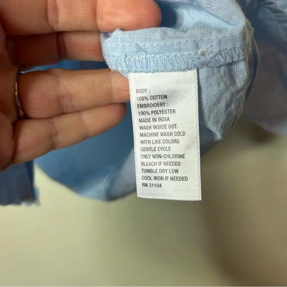 Crown & Ivy Cotton Embroidered Boho Style Blouse Size Medium - Picture 6 of 7